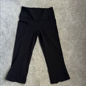 LululemonWomen's Black High-Waisted Cropped Leggings
